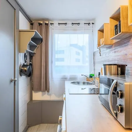 Le Du Grand Stade De Lille Avec Parking Prive Gratuit ヴィルヌーヴ＝ダスク